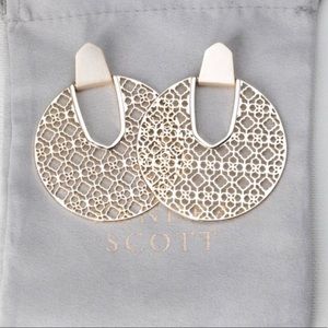 Kendra Scott Diane Gold Filigree Statement Earring